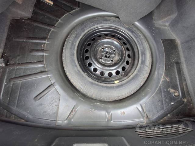 2005 CHEVROLET CORSA SEDAN 