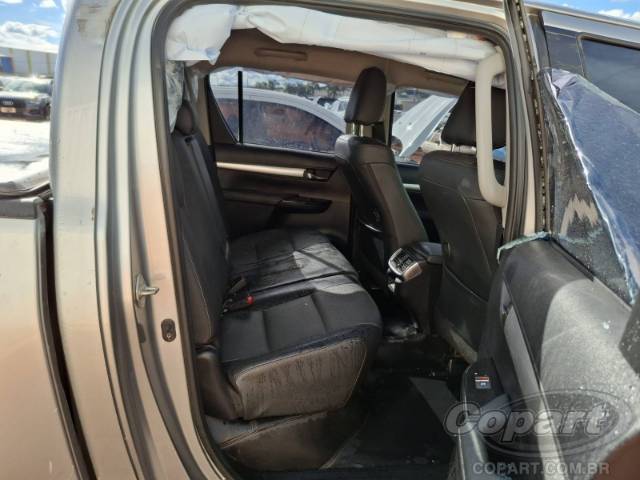 2024 TOYOTA HILUX CD 