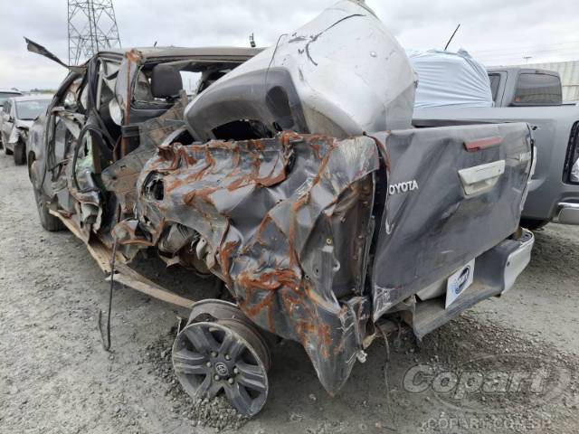 2024 TOYOTA HILUX CD 