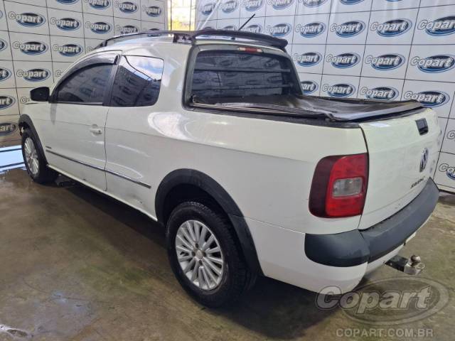 2015 VOLKSWAGEN SAVEIRO CD 