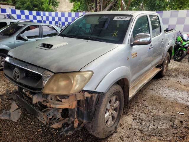 2011 TOYOTA HILUX CD 