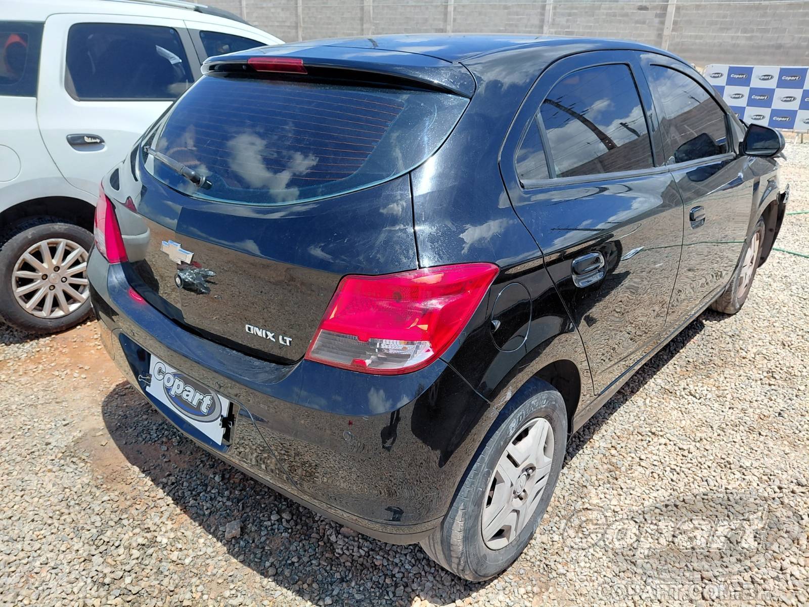 2014 CHEVROLET ONIX — foto 4 de 11