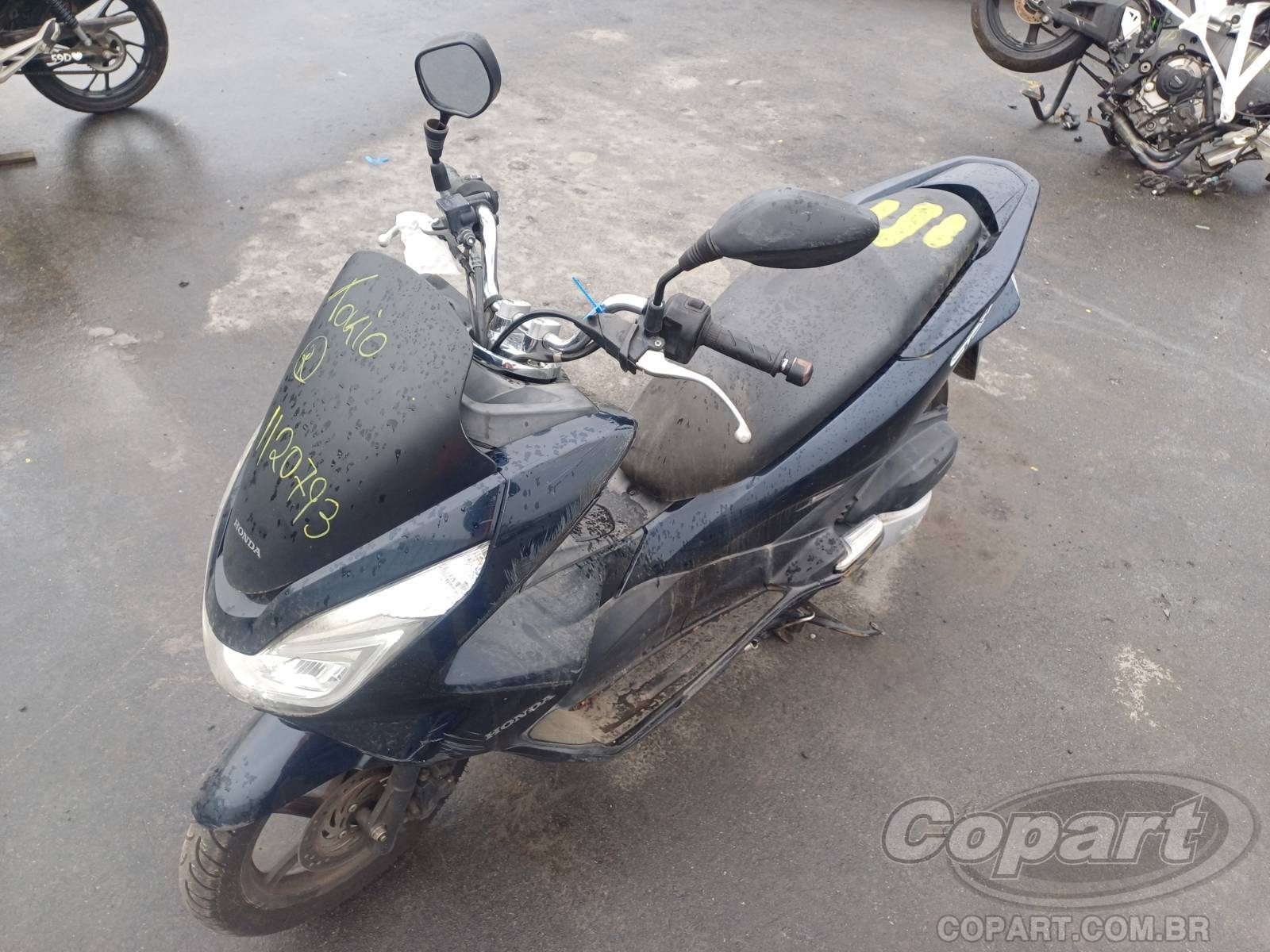 Foto 2: 2018 HONDA PCX