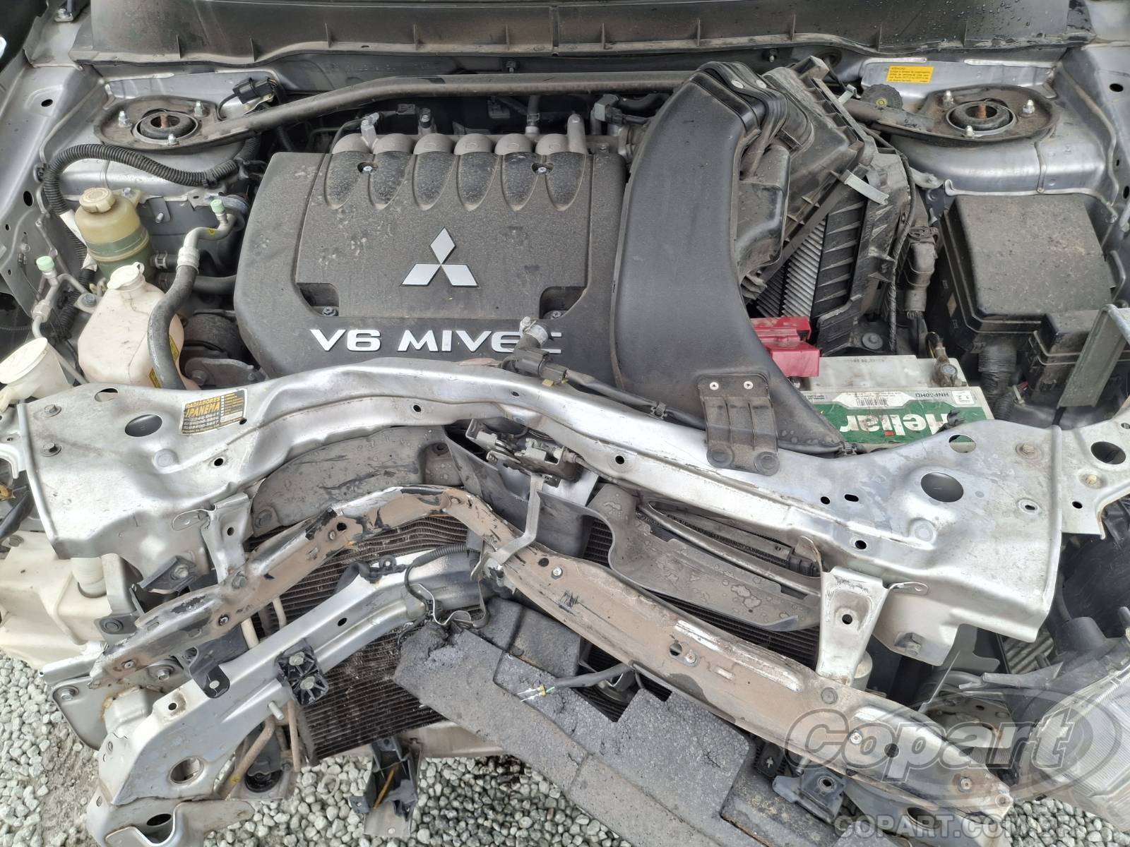 Foto 7 de 12: 2012 MITSUBISHI OUTLANDER