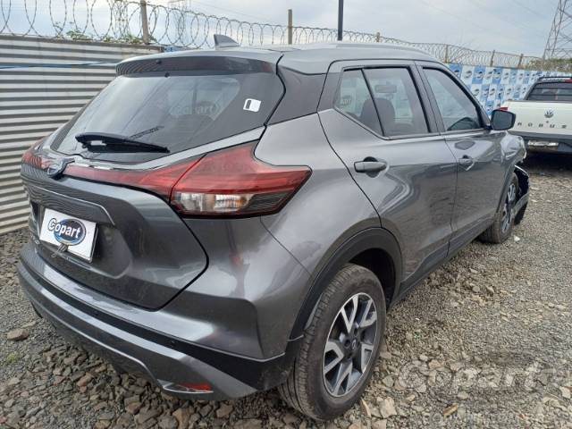 2024 NISSAN KICKS 