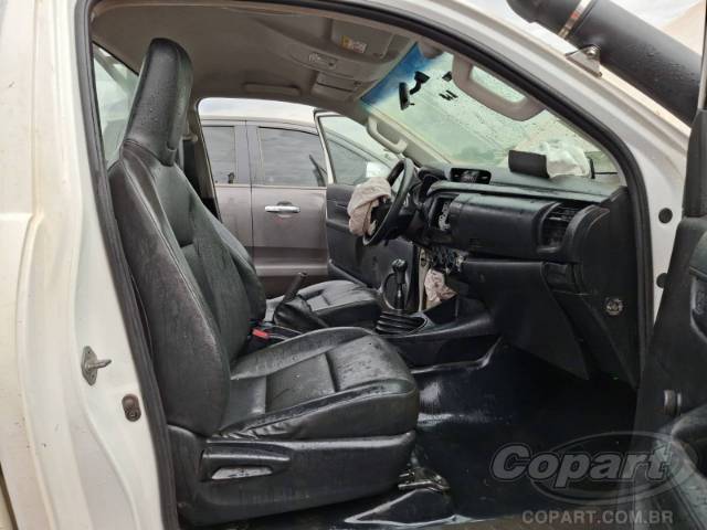 2024 TOYOTA HILUX CS 