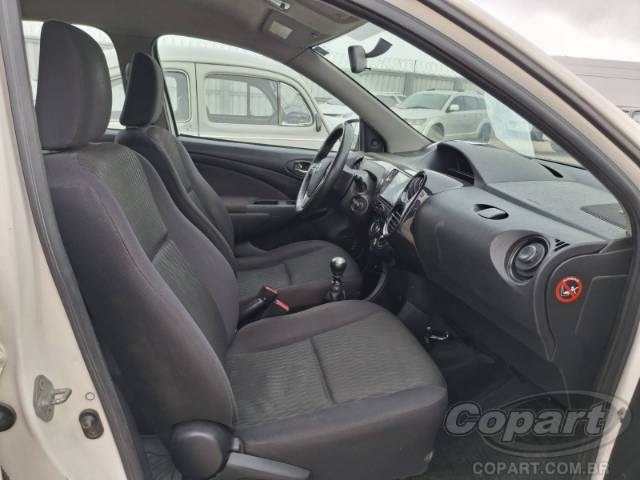 2017 TOYOTA ETIOS SEDA 