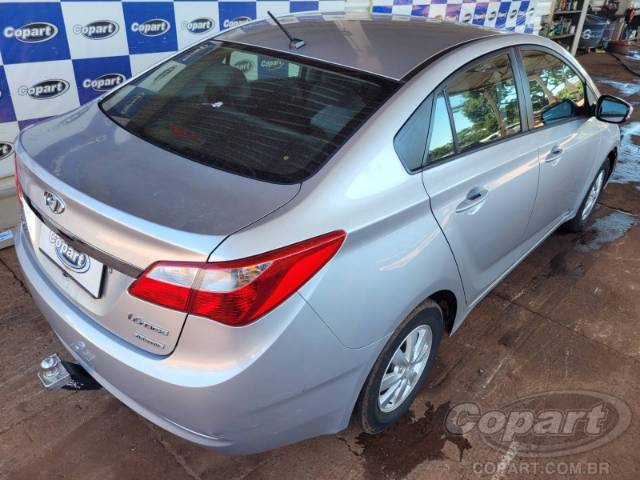 2015 HYUNDAI HB20S 
