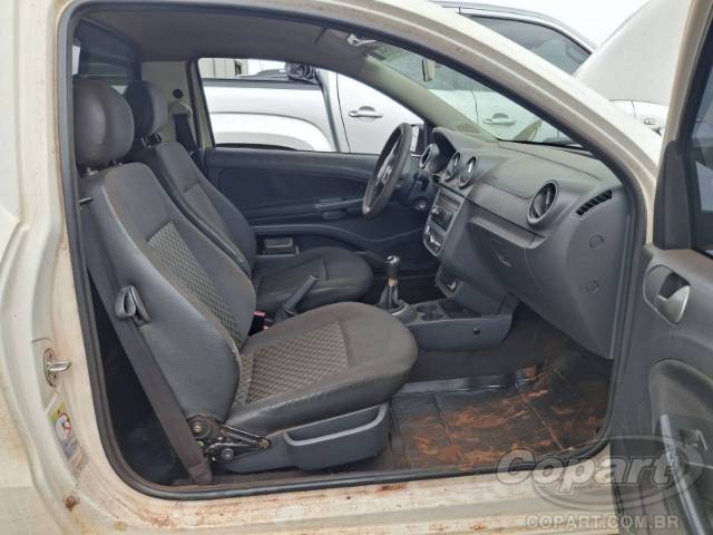 2015 VOLKSWAGEN SAVEIRO 