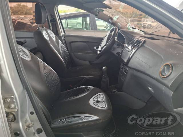 2017 RENAULT SANDERO 