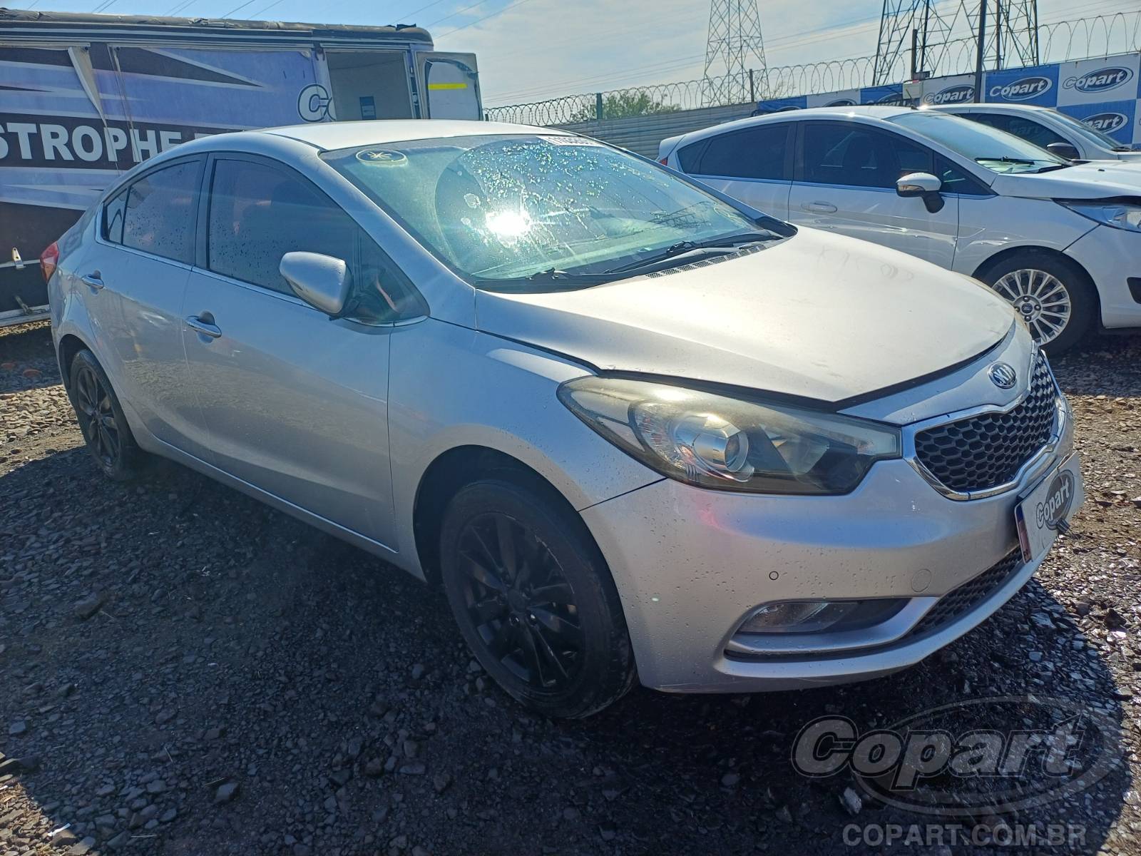 Veículo Hyundai Cerato KIA Cerato 2014 2014 em leilão