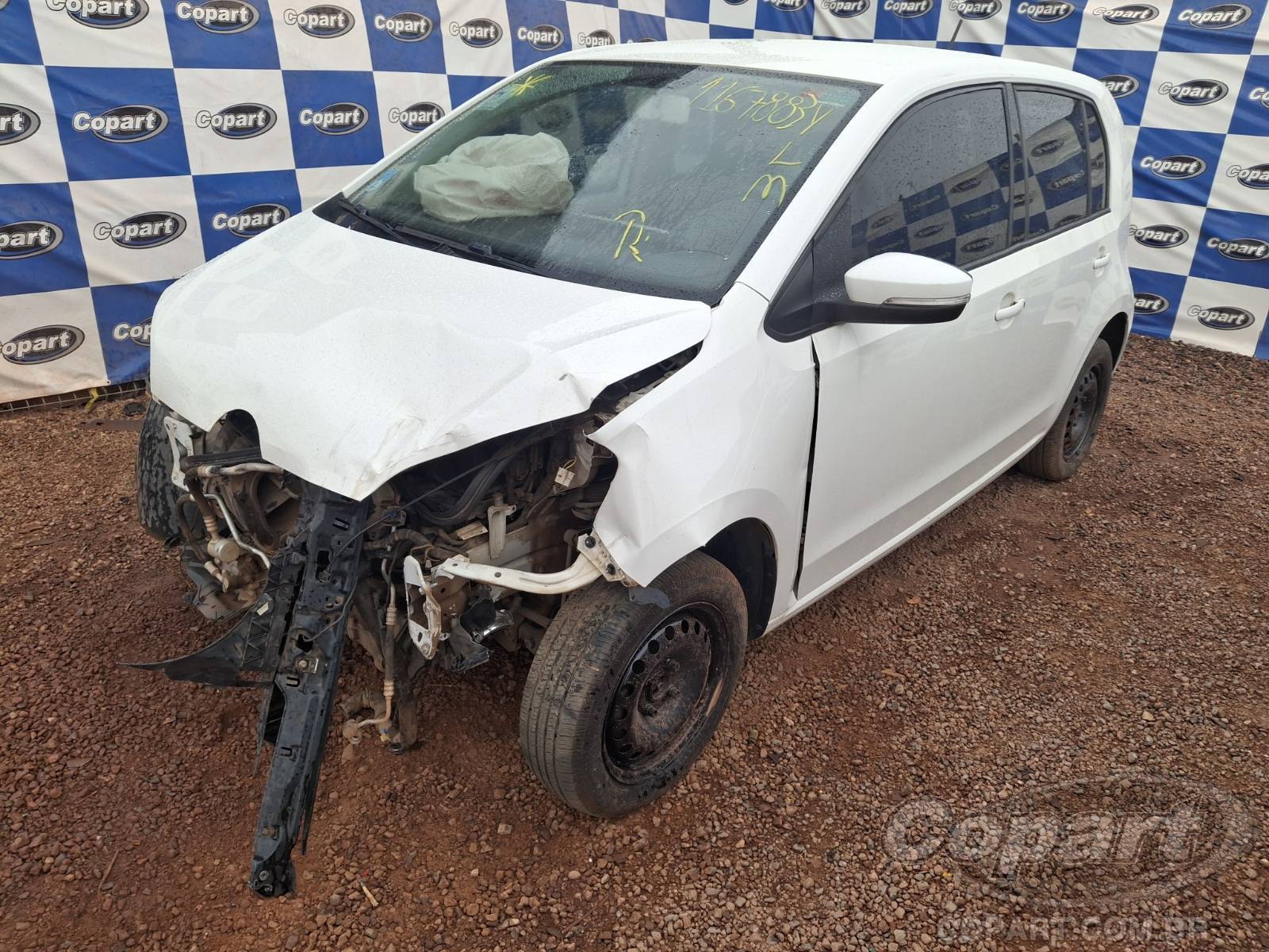 Foto 2: 2015 VOLKSWAGEN UP