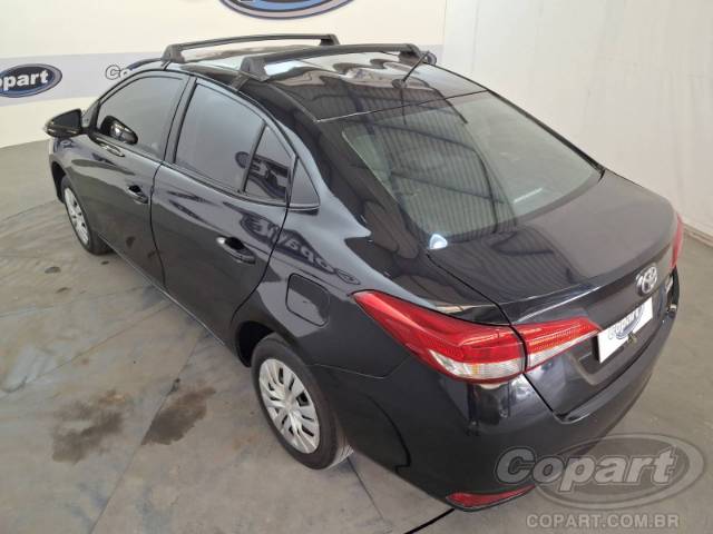 2025 TOYOTA YARIS SEDA 