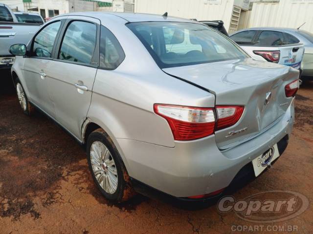 2017 FIAT GRAND SIENA 