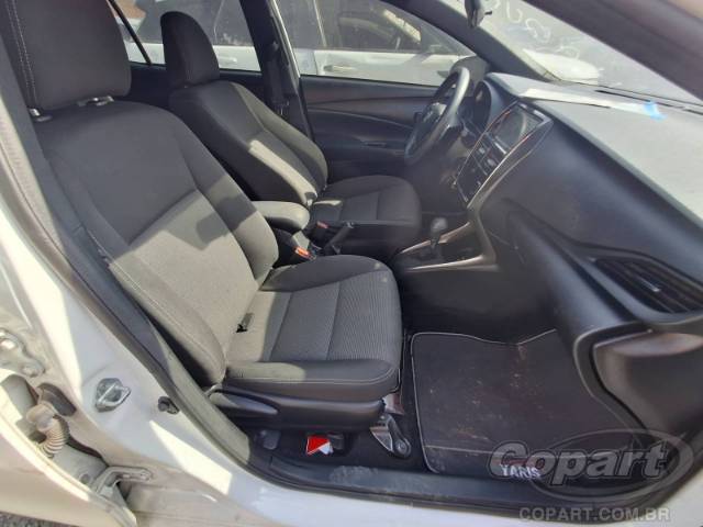 2023 TOYOTA YARIS 