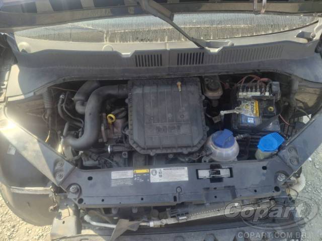 2015 VOLKSWAGEN UP 