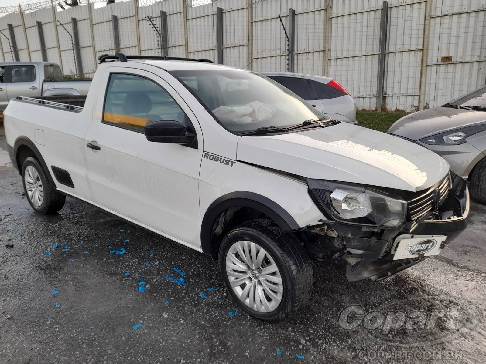 Volkswagen Saveiro Robust 1.6 MSI 2019 Médio Dano Frontal