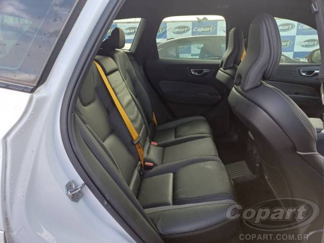2021 VOLVO XC60 