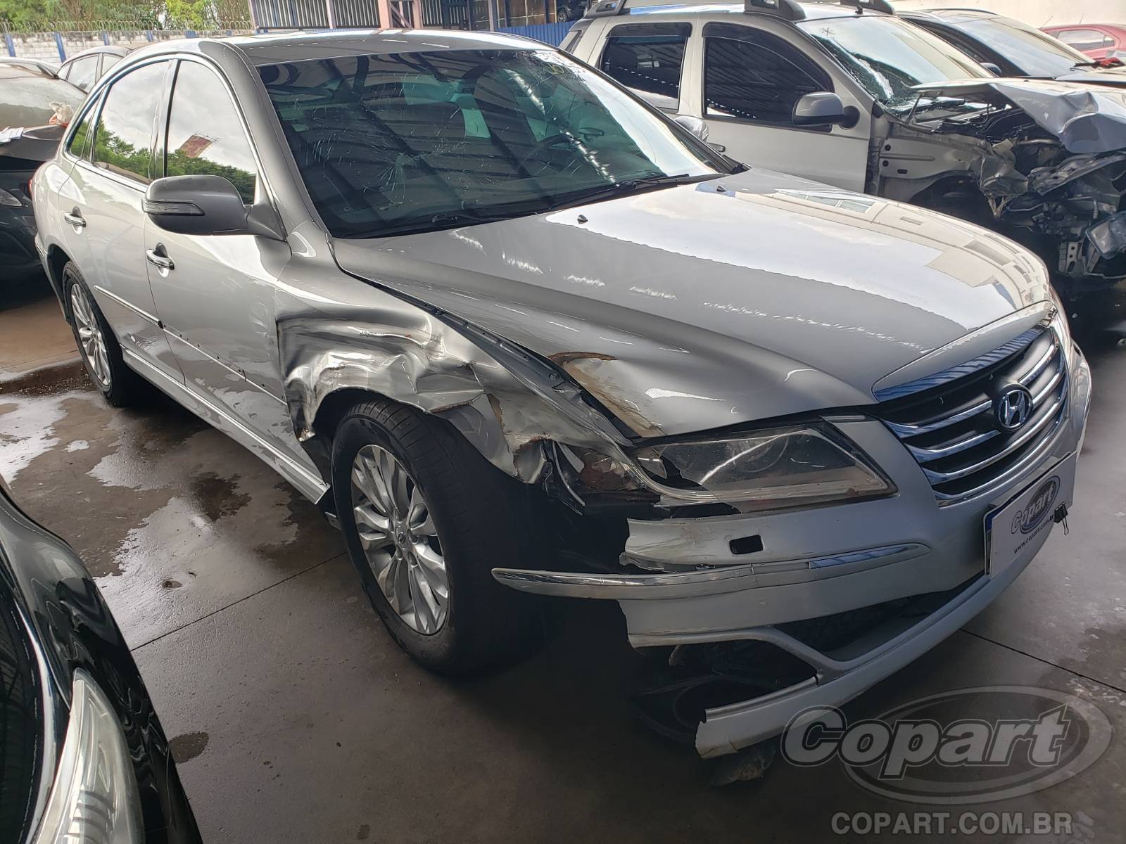 Veículo Hyundai Azera Hyundai Azera GLS 3.3 V6 2011 Colisão Média Monta 2011 em leilão