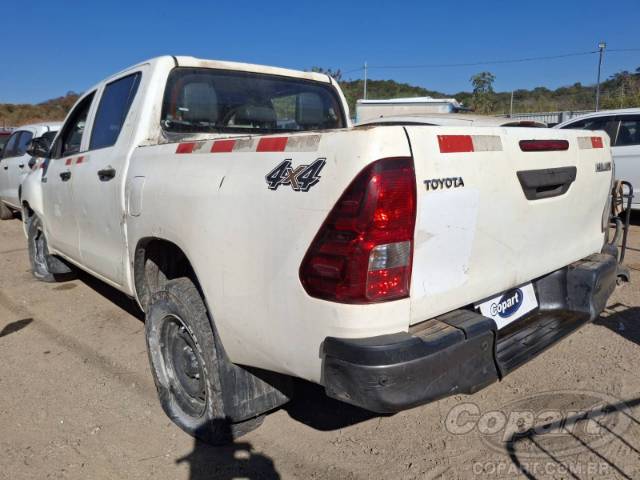 2021 TOYOTA HILUX CD 