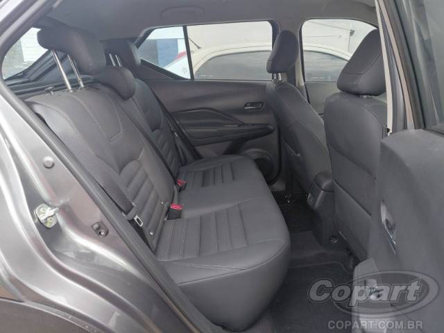 2025 NISSAN Kicks Play 