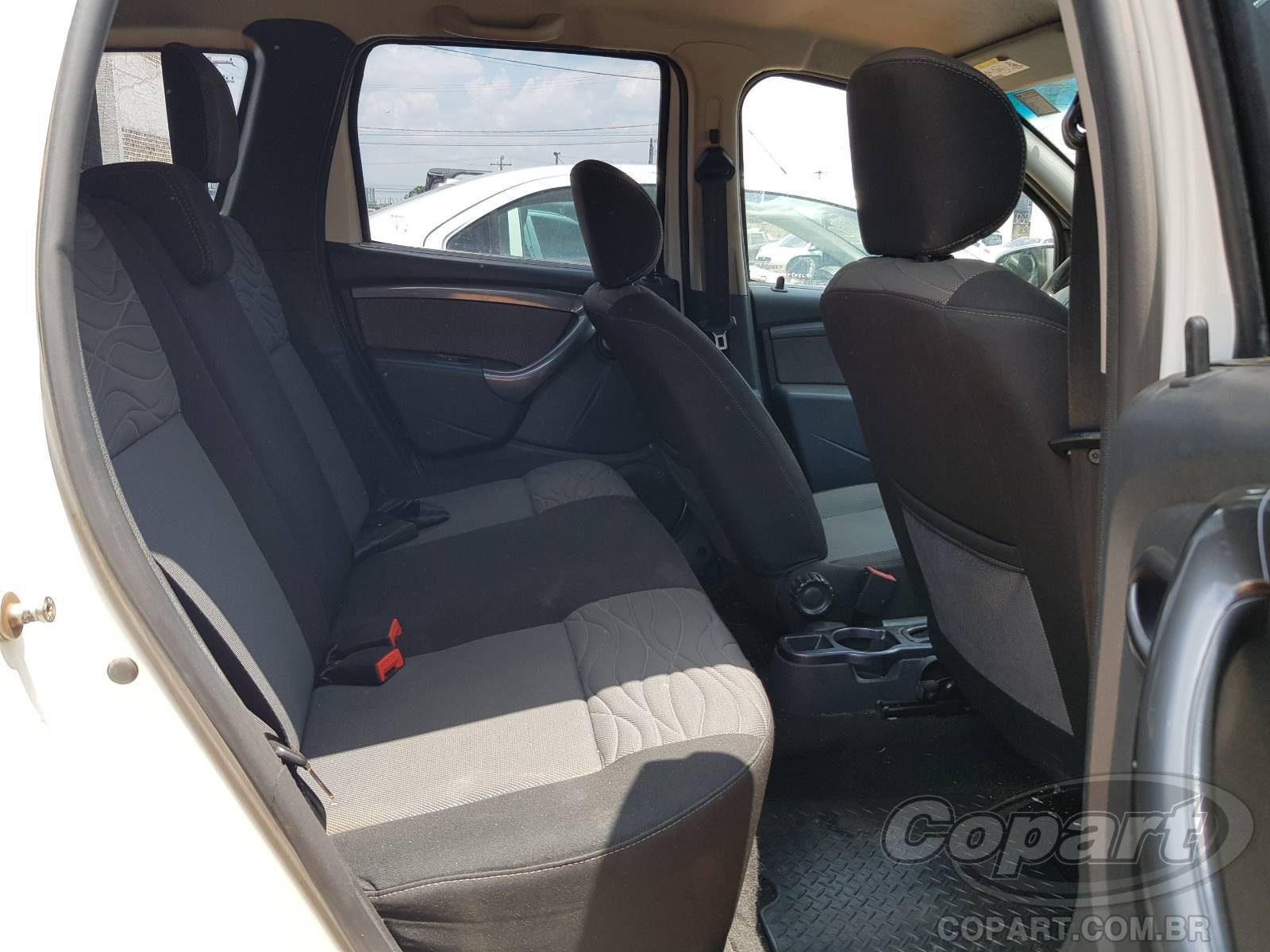 Foto 6 de 10: 2015 RENAULT DUSTER