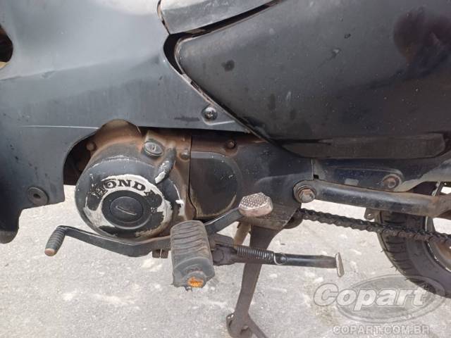 2005 HONDA C 100 