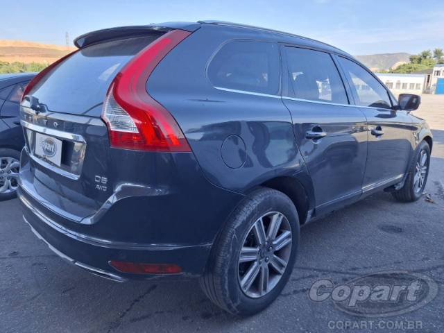 2017 VOLVO XC60 
