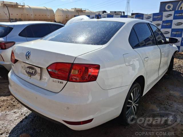2013 VOLKSWAGEN JETTA 