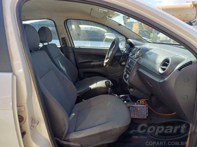 2009 VOLKSWAGEN GOL 