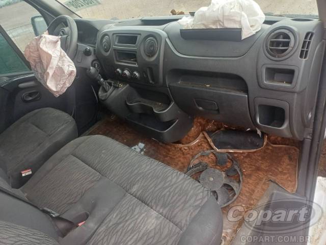 2024 RENAULT MASTER FURGAO 