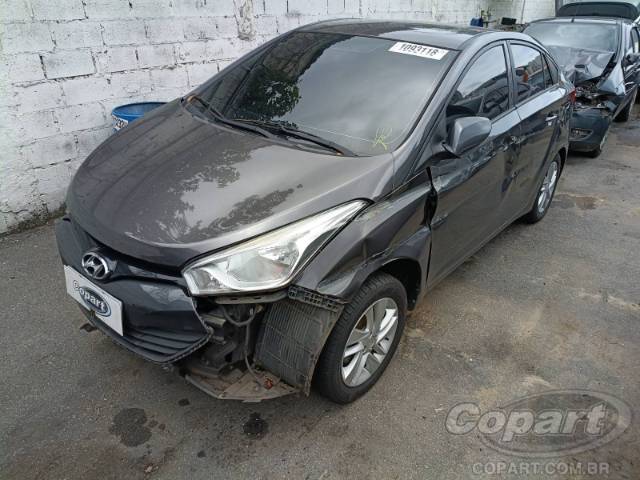 2014 HYUNDAI HB20S 