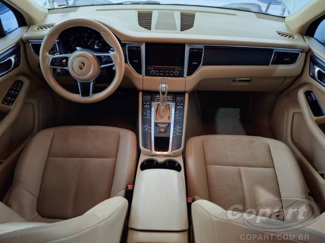 2017 PORSCHE MACAN 