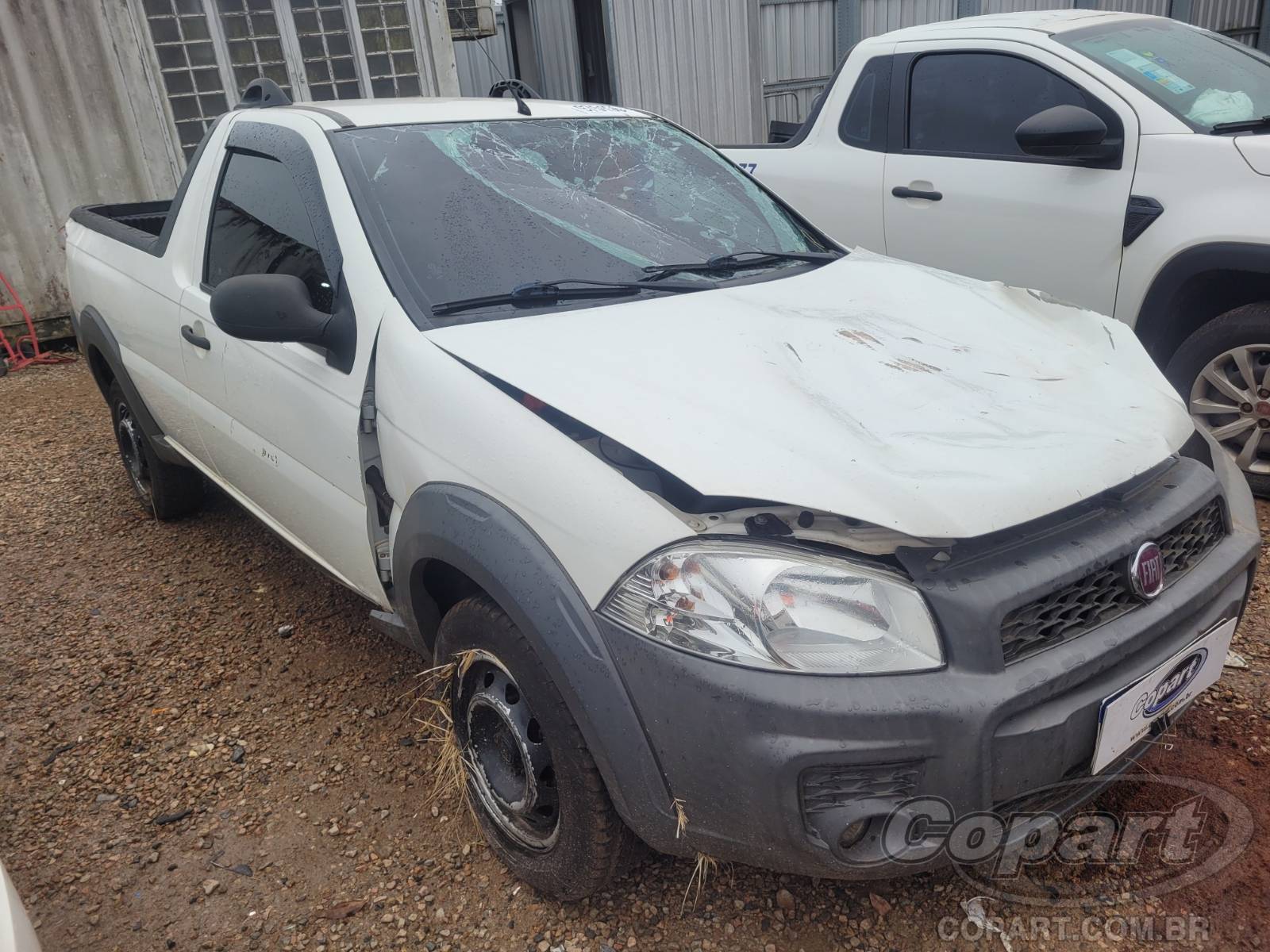 Fiat Strada Working Plus 1.4 Evo 2017 Colisão Frontal