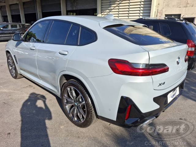 2024 BMW X4 