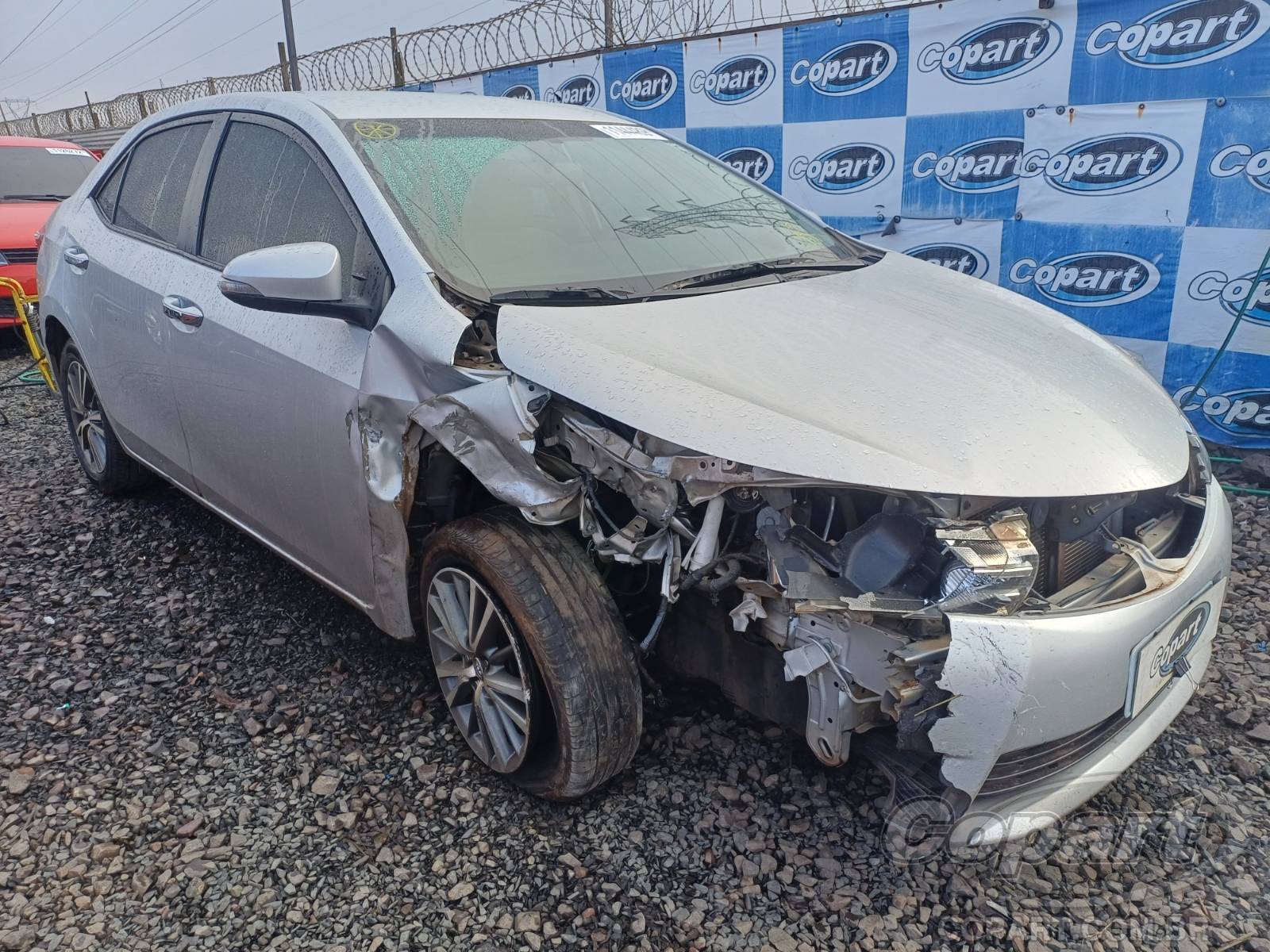 Veículo Toyota Corolla Toyota Corolla GLi CVT 1.8 16V Dual VVT-i 2017 Colisão 2017 em leilão