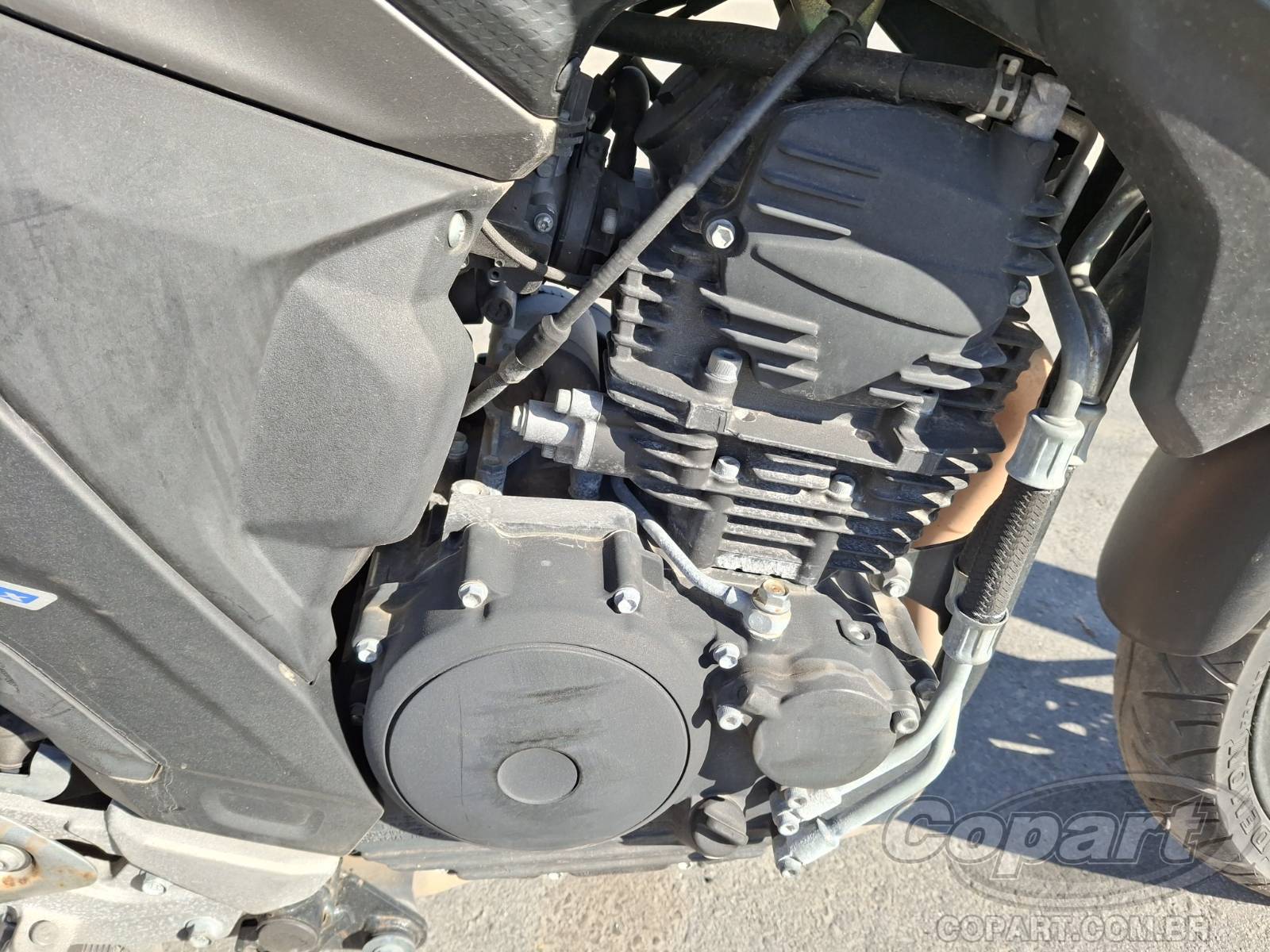 Foto 6 de 10: 2024 YAMAHA FZ25 FAZER