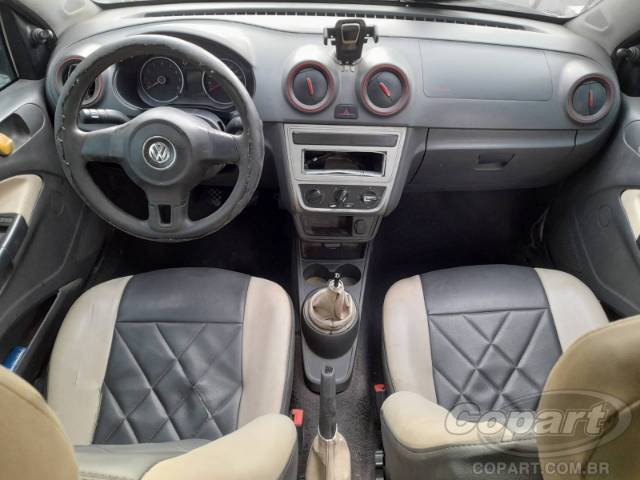 2016 VOLKSWAGEN VOYAGE 