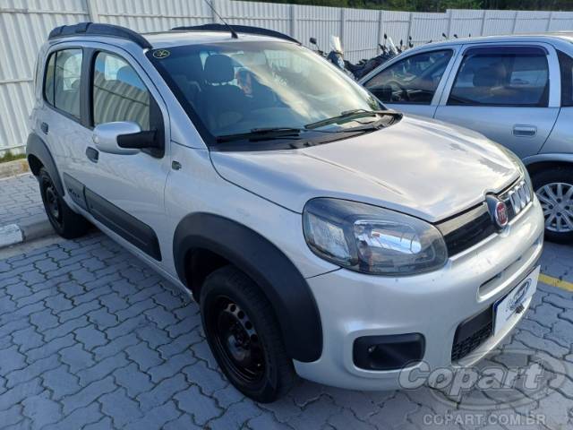 2016 FIAT UNO 