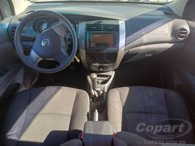 2014 NISSAN LIVINA 