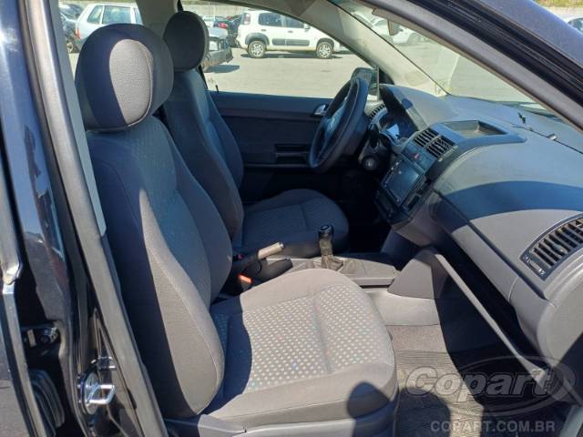 2006 VOLKSWAGEN POLO SEDAN 