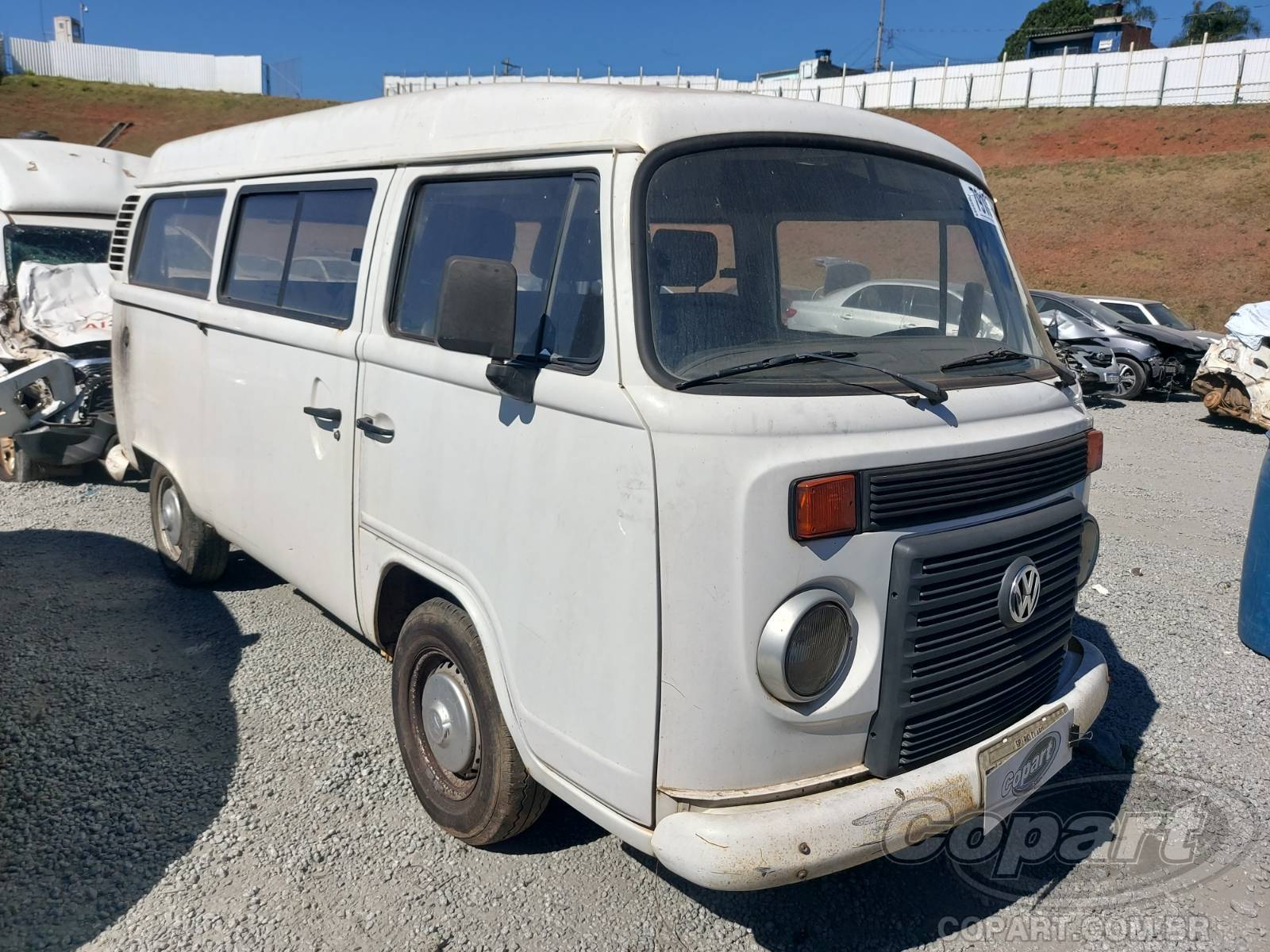 Veículo VOLKSWAGEN Kombi VOLKSWAGEN KOMBI STANDARD 1.4 TOTAL FLEX 2012 2012 em leilão