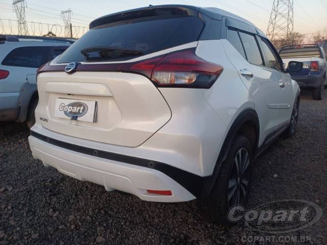 2022 NISSAN KICKS 