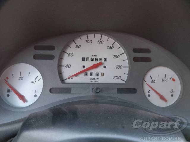 2000 CHEVROLET CORSA SEDAN 