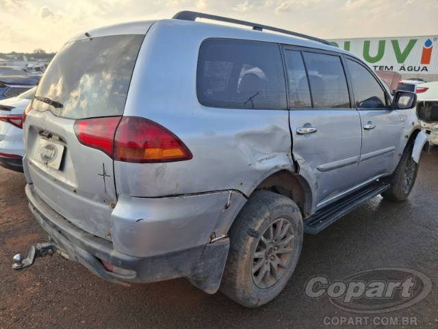 2010 MITSUBISHI PAJERO DAKAR 