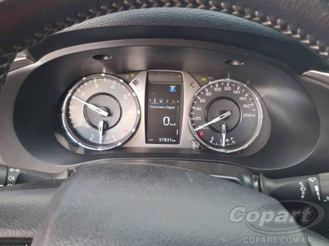 2024 TOYOTA HILUX CD 