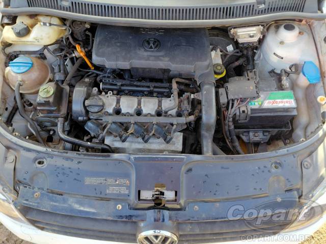 2014 VOLKSWAGEN FOX 