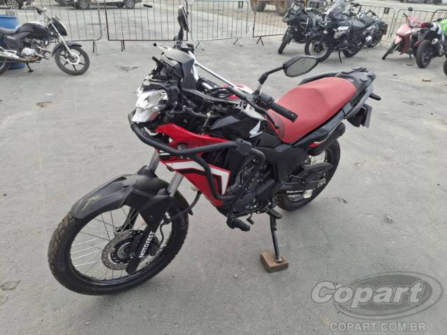 2025 HONDA XRE SAHARA 300 