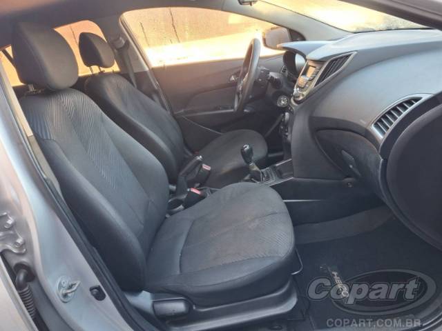 2014 HYUNDAI HB20S 