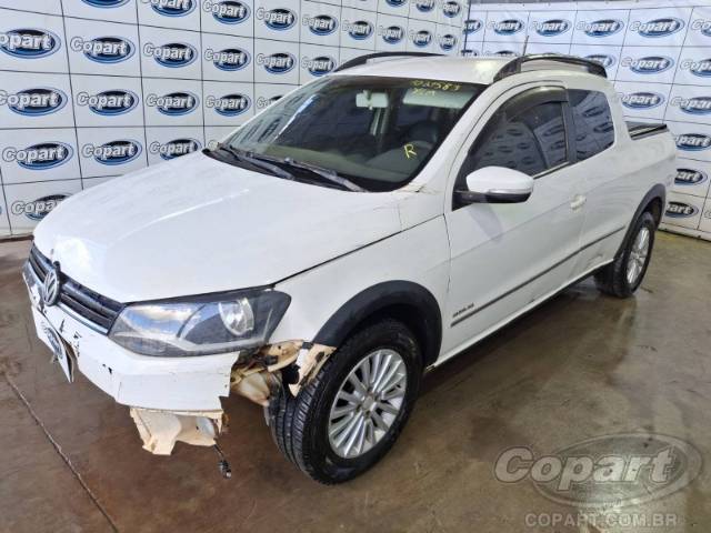 2015 VOLKSWAGEN SAVEIRO CD 